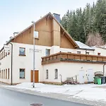Und Frischhuette Maison d'hôtes