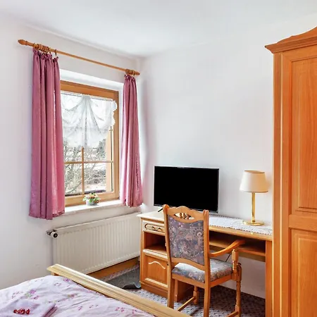 Pensjonat Und Frischhuette Muldenhammer