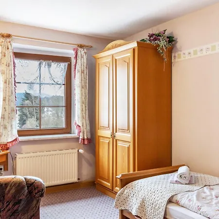 Und Frischhuette Pensjonat 3*