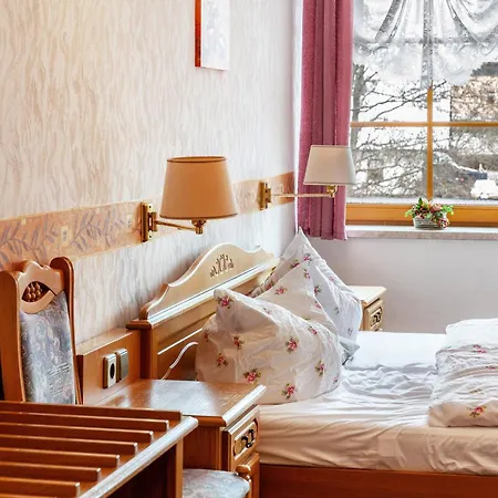 Pensjonat Und Frischhuette