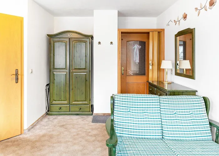 Πανσιόν Und Frischhuette