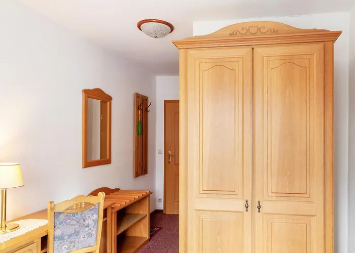 Und Frischhuette 3* Muldenhammer