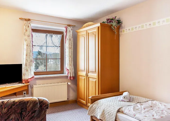 Und Frischhuette Πανσιόν 3*