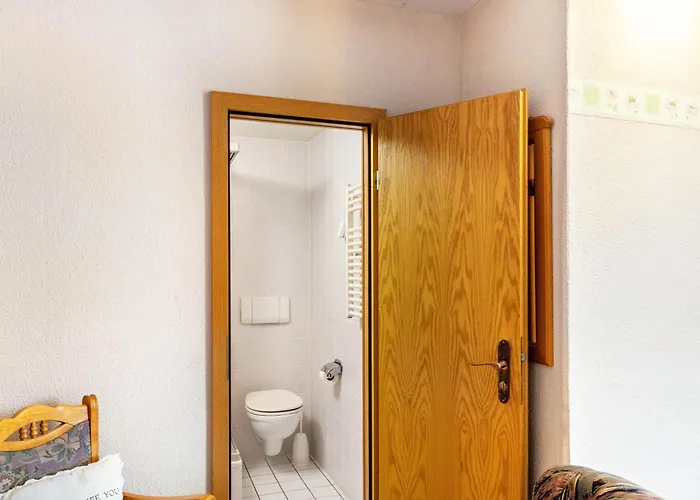 Und Frischhuette Πανσιόν 3*