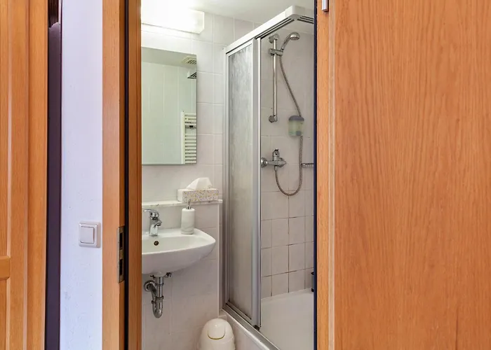 Πανσιόν Und Frischhuette